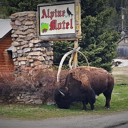 Alpine Motel Of Cooke City Exteriér fotografie
