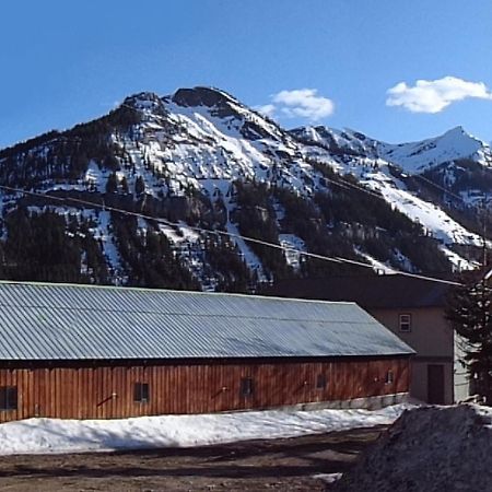 Alpine Motel Of Cooke City Exteriér fotografie