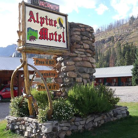 Alpine Motel Of Cooke City Exteriér fotografie