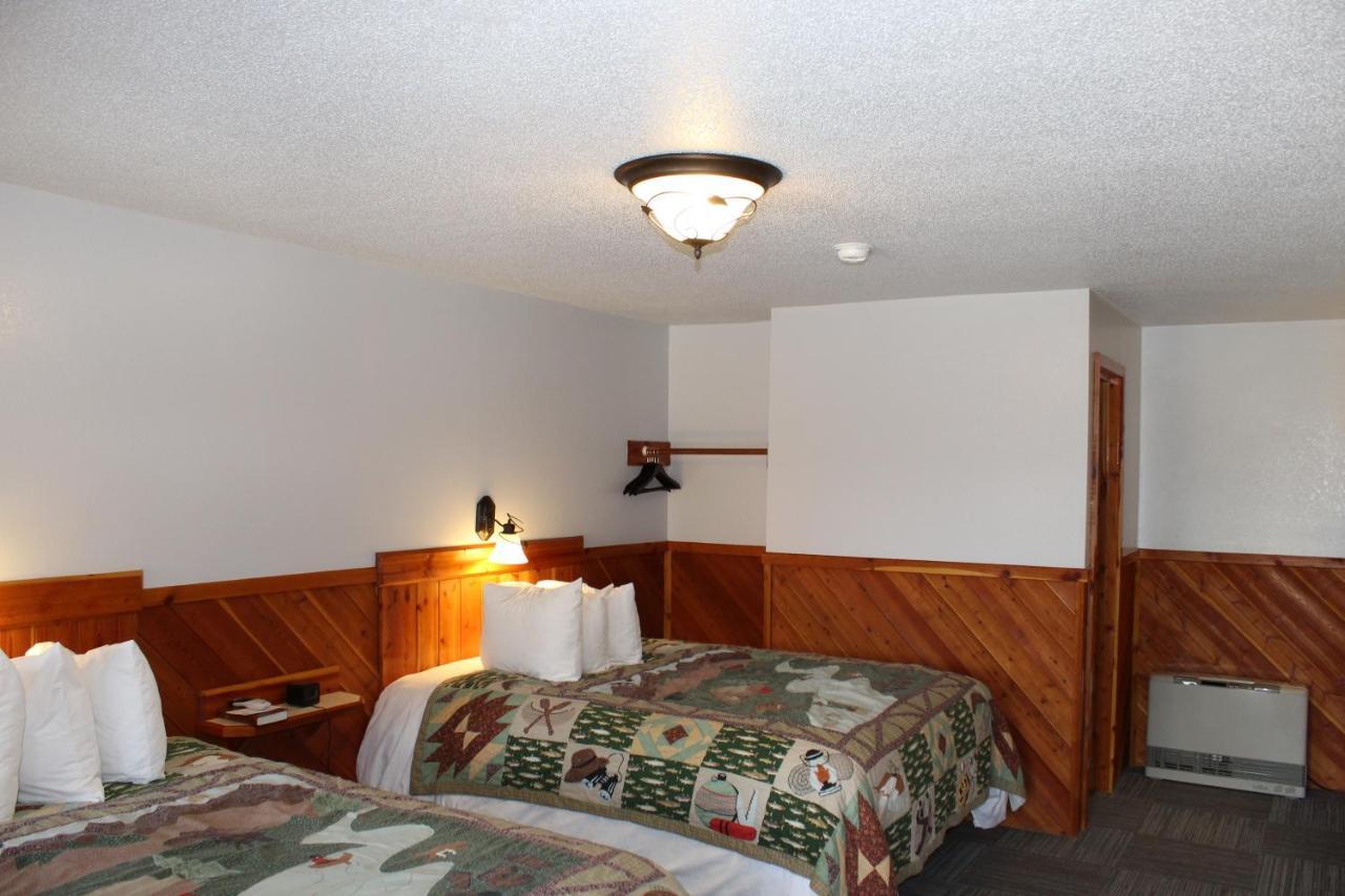 Alpine Motel Of Cooke City Exteriér fotografie